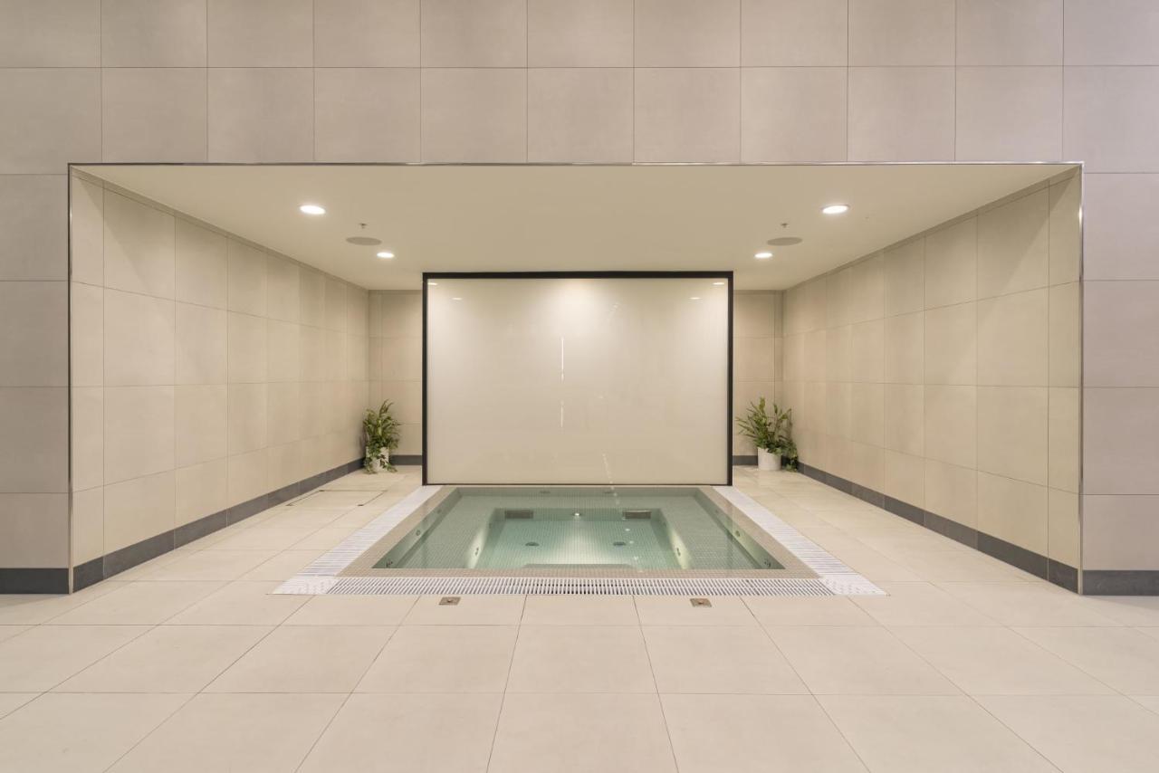 Aparthotel One And Two Bedroom At Coppermaker Square In Lively Stratford Londres