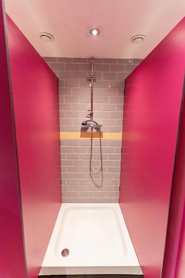 Hostelle - Women Only *