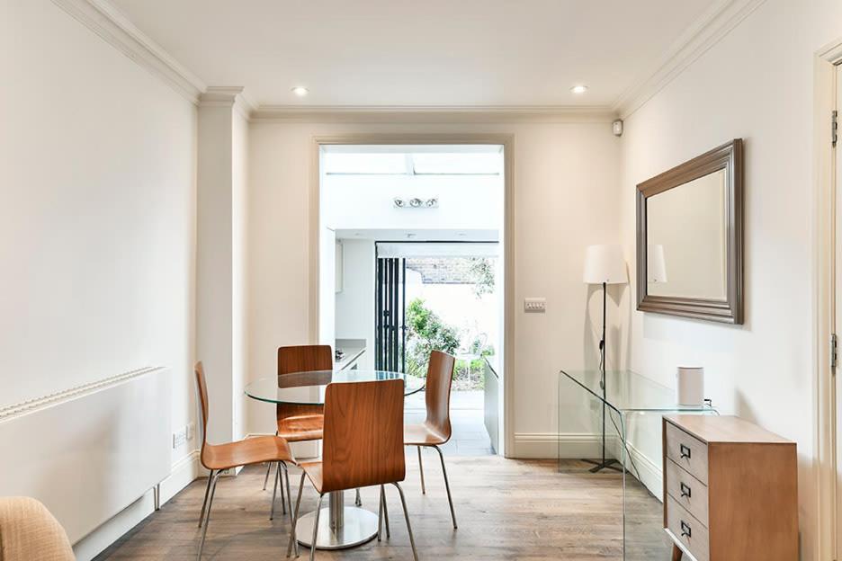 Sloane Square 2 Bed House Apartment London