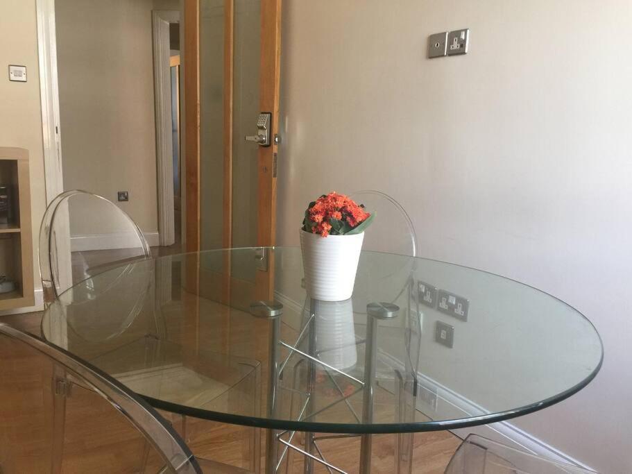 Apartamento For Family Upto 5 Londres