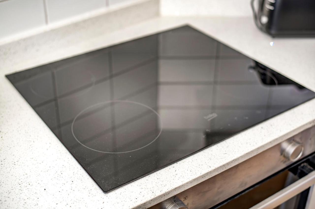 Apartment 2 Bedroom In Brixton With Wi-fi *