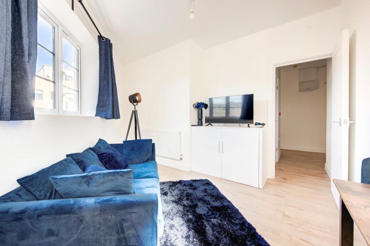 2 Bedroom In Brixton With Wi-fi Apartment London