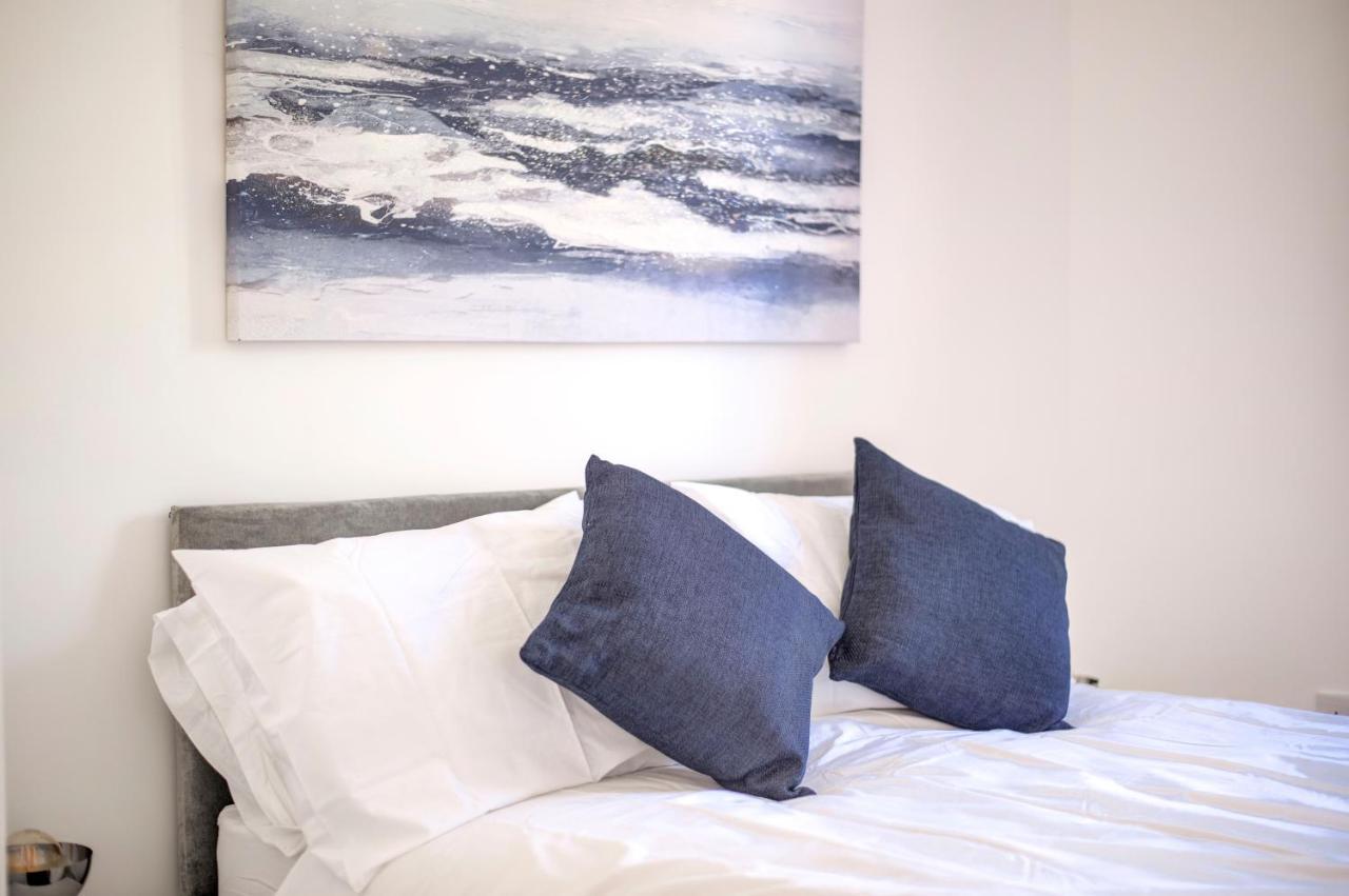 2 Bedroom In Brixton With Wi-fi * London