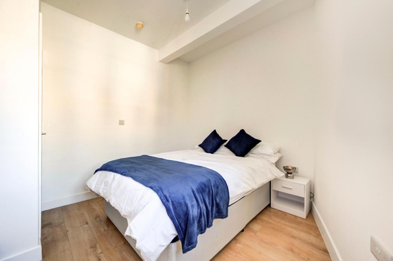2 Bedroom In Brixton With Wi-fi London