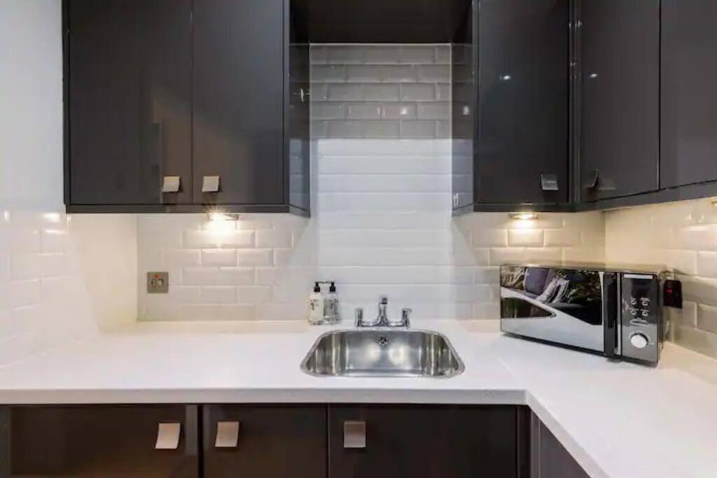 Bright And Quiet 2-bed 2-bath With Great Patio Apartamento *