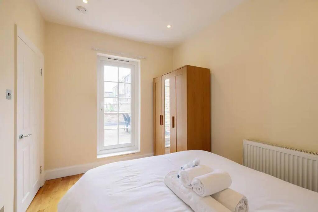 Bright And Quiet 2-bed 2-bath With Great Patio Apartamento