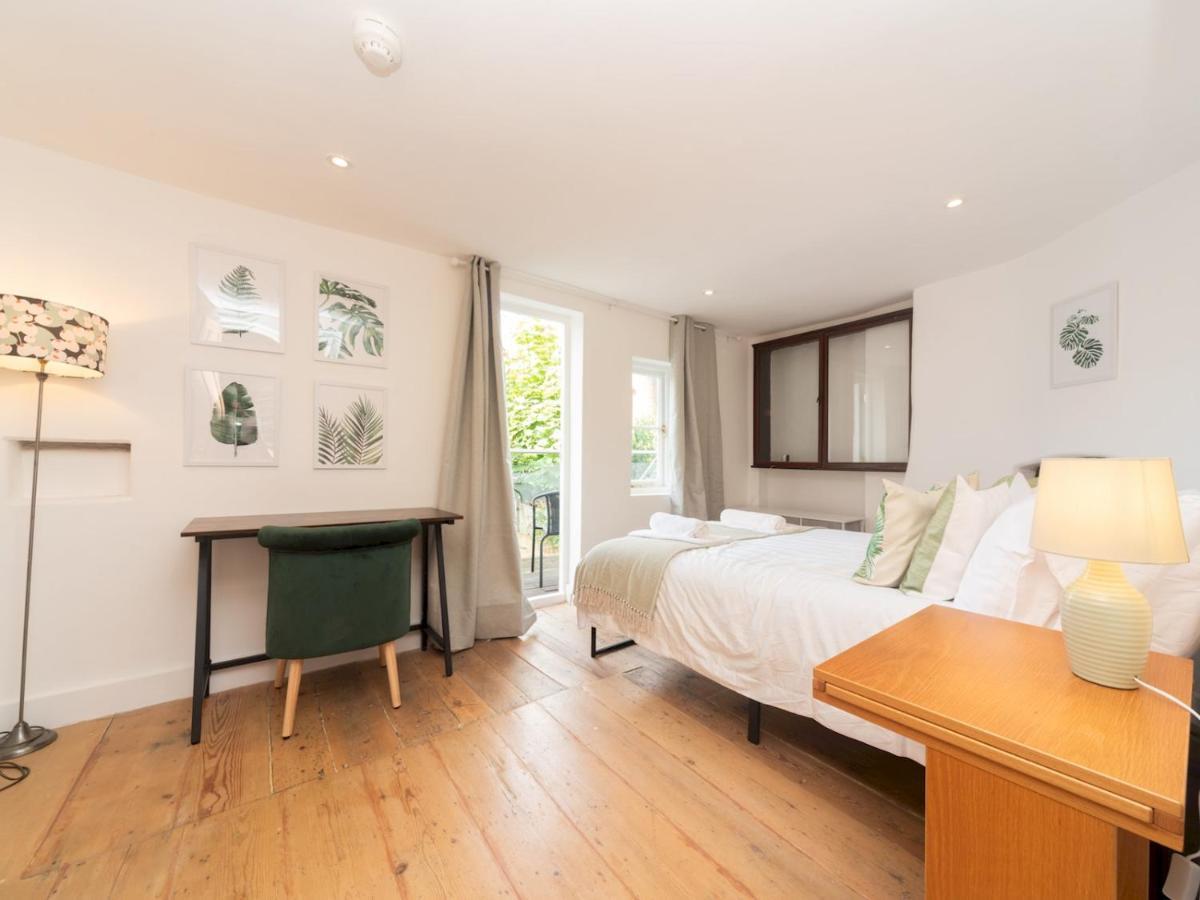 Pass The Keys Fabulous House Richmond * London