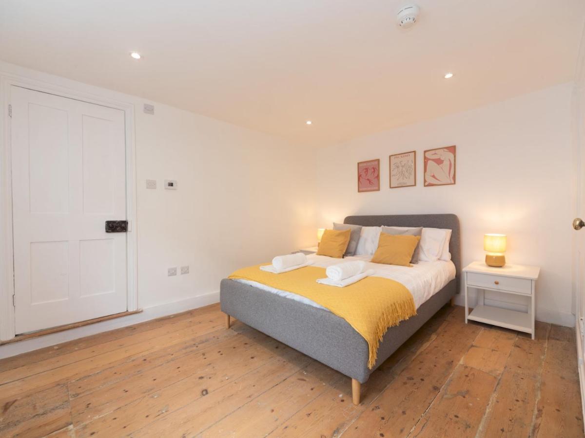 Pass The Keys Fabulous House Richmond * London