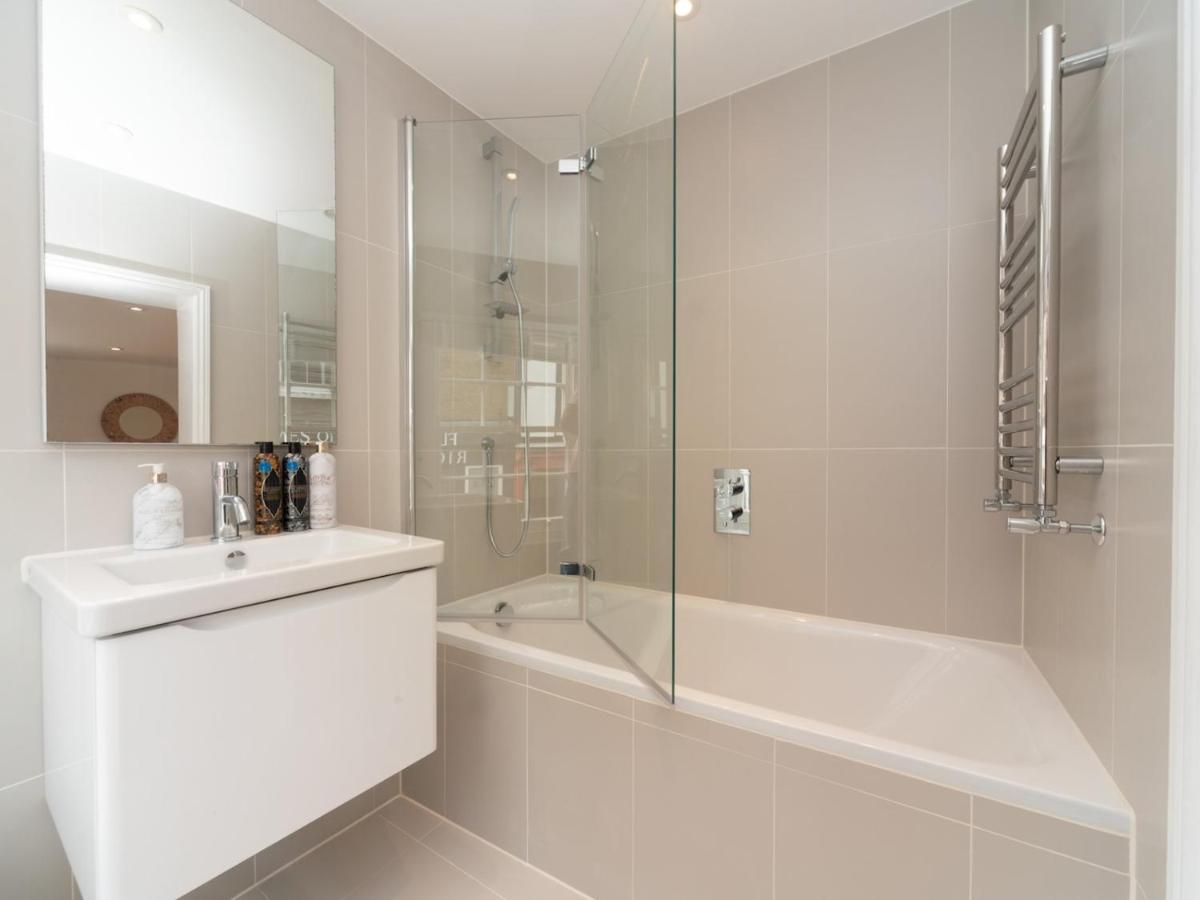Pass The Keys Fabulous House Richmond Holiday home London