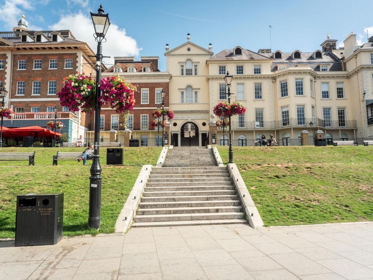 Pass The Keys Fabulous House Richmond * London