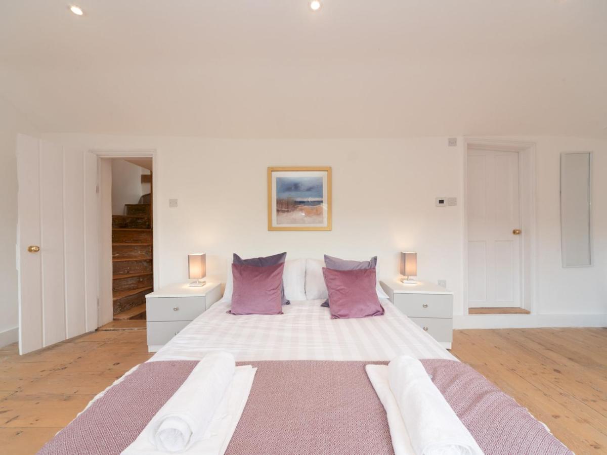 Pass The Keys Fabulous House Richmond Holiday home *