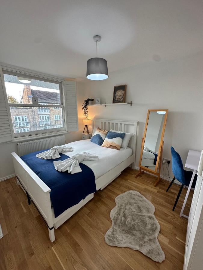Stoke Newington Deluxe Flat London