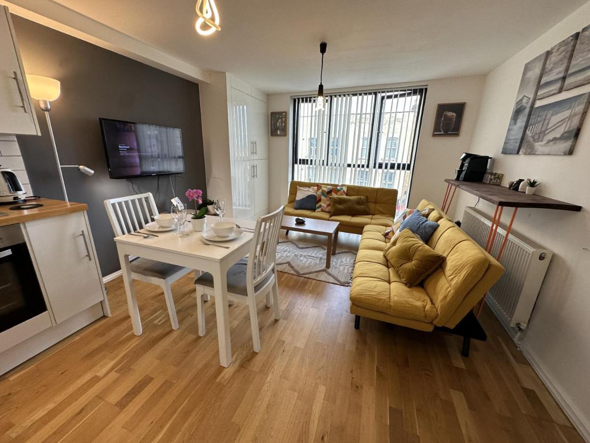 Stoke Newington Deluxe Flat Apartment London
