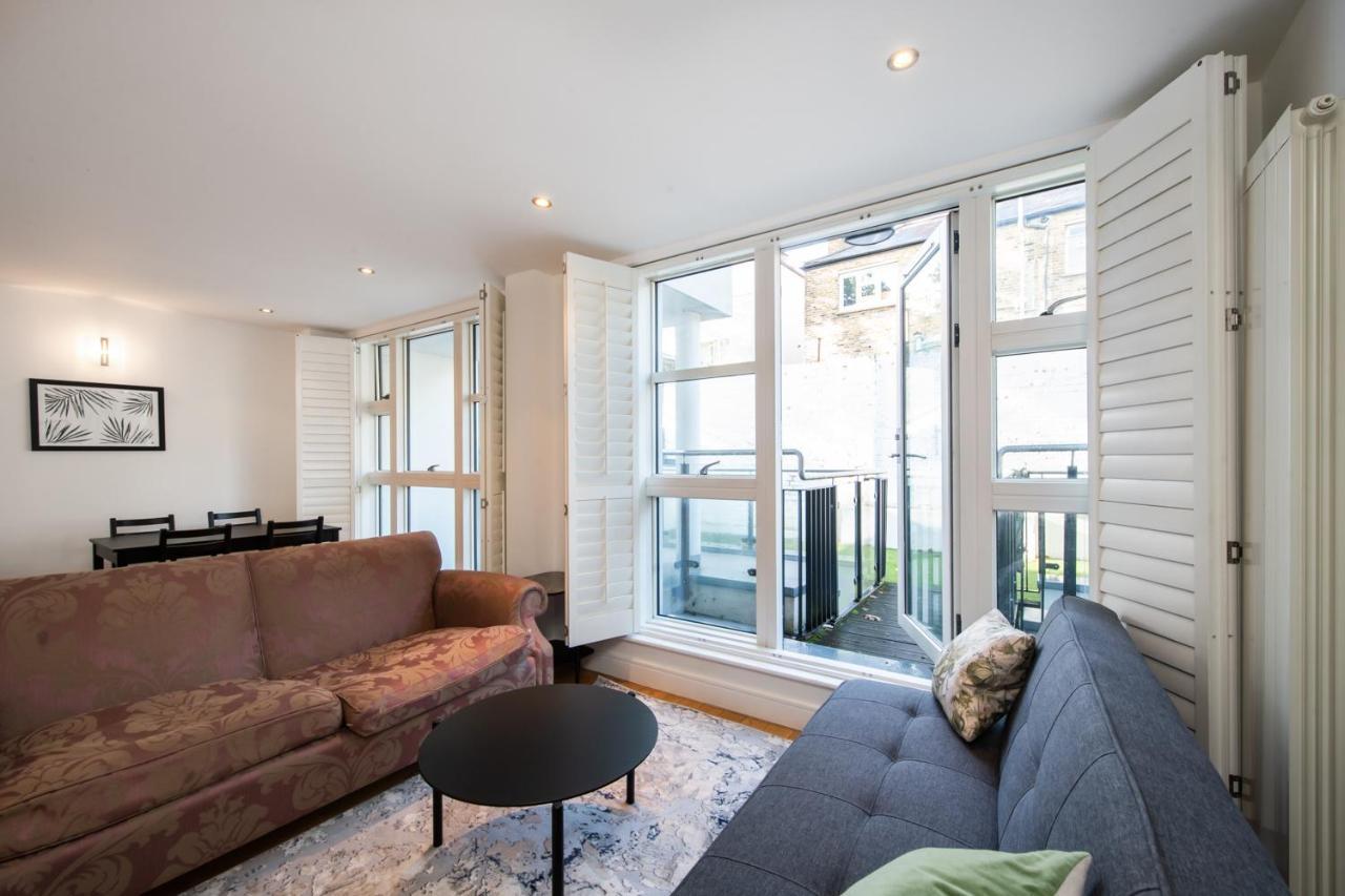 2 Bed Flat In Clapham Common Apartment London