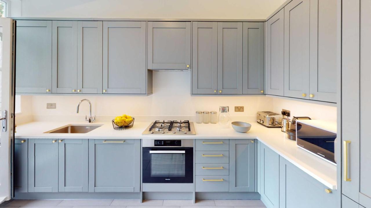The Harrington - Knightsbridge - 18 Rutland Gate London