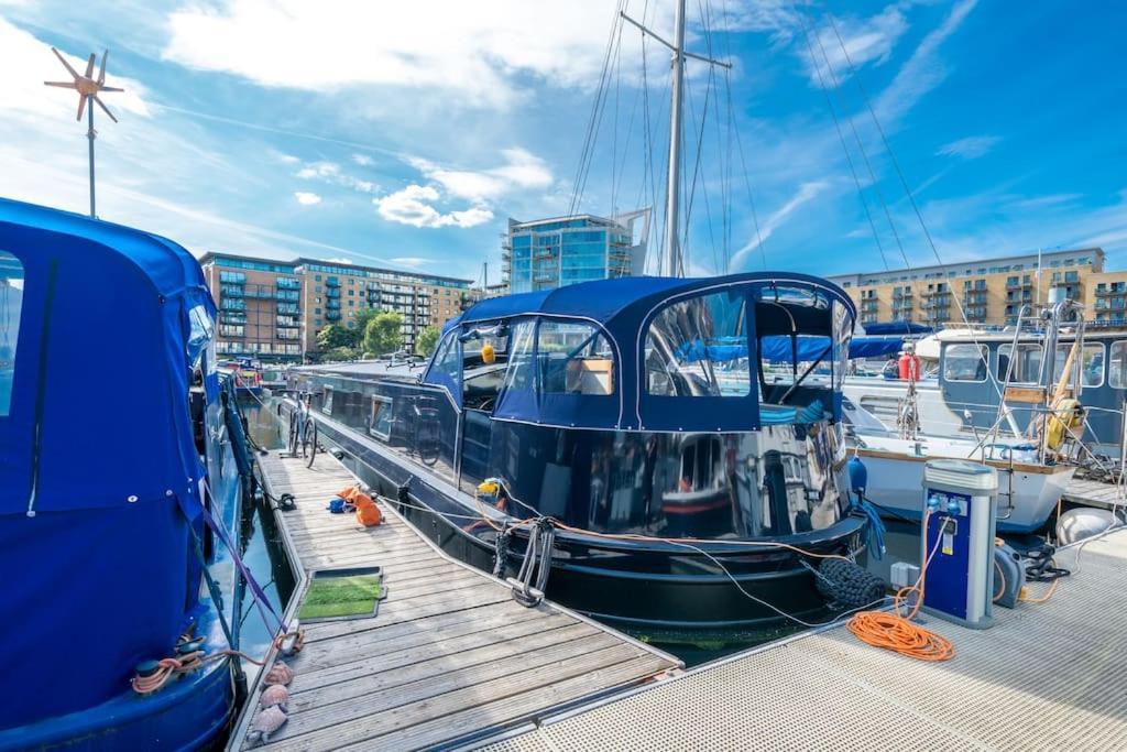 Luxurious Houseboat Near Canary Wharf In Botel Londres
