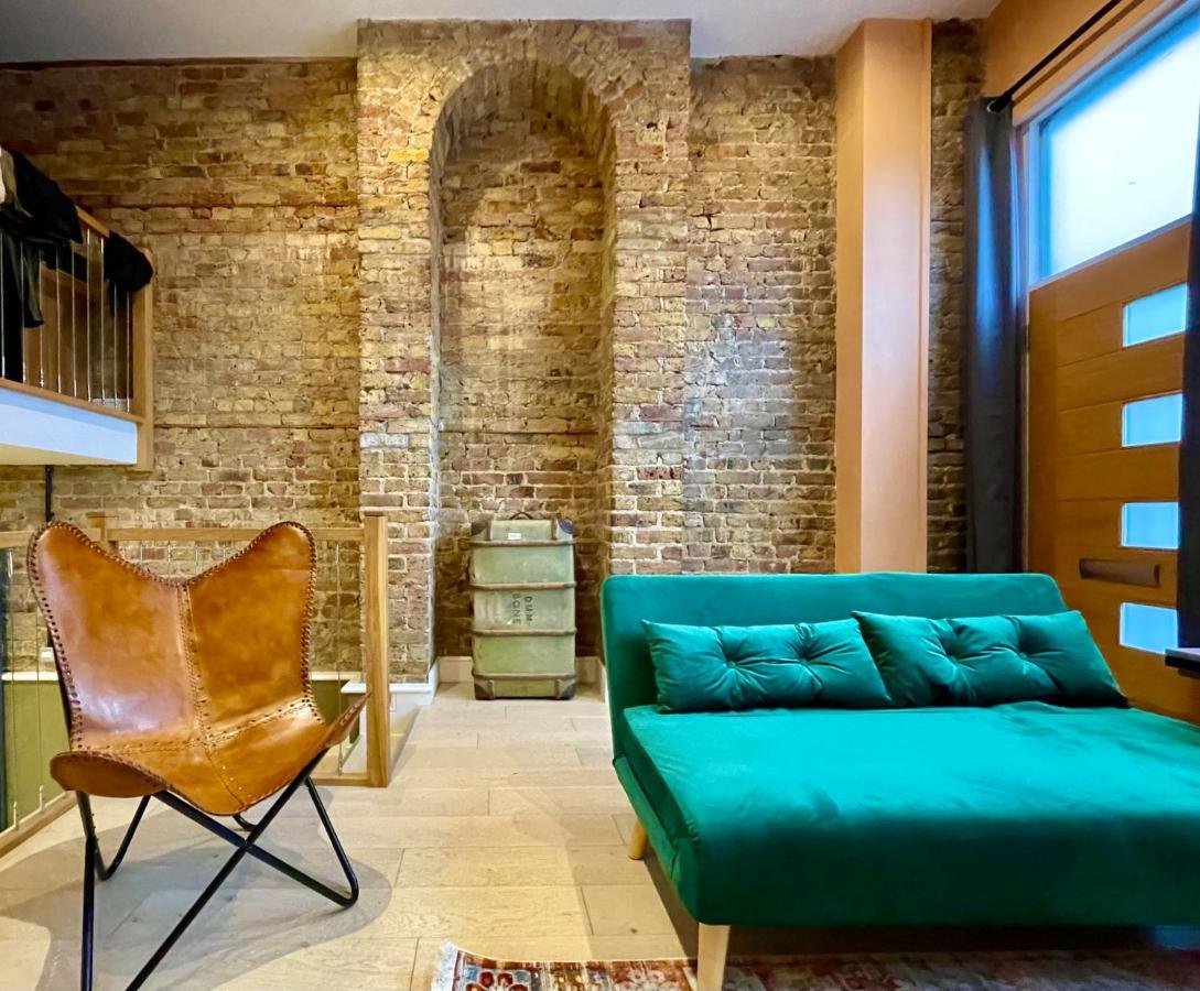 Exposed Brick Flat Finsbury Park Apartment London