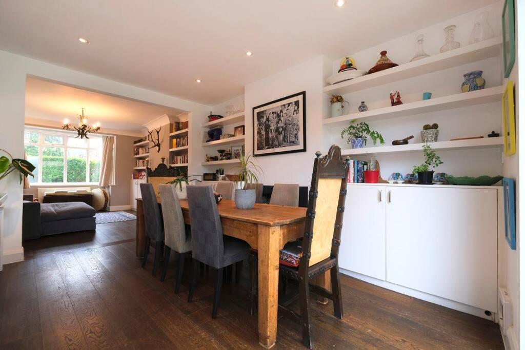 A Beautiful And Welcoming And Garden Holiday home London