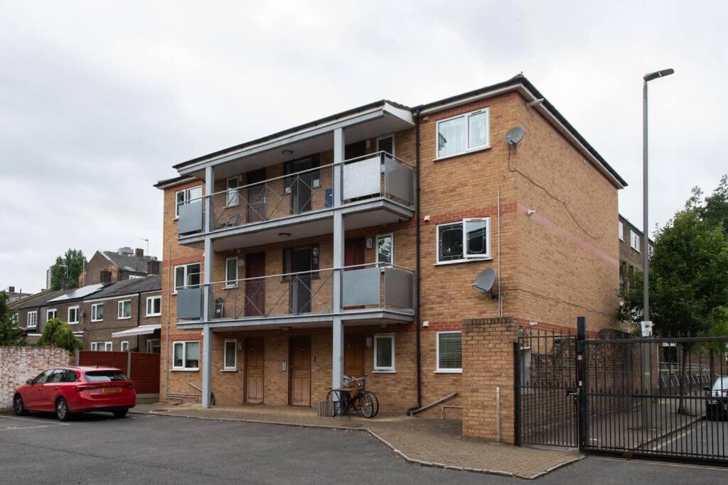 Cozy 2-bedroom Flat In Battersea Apartment London
