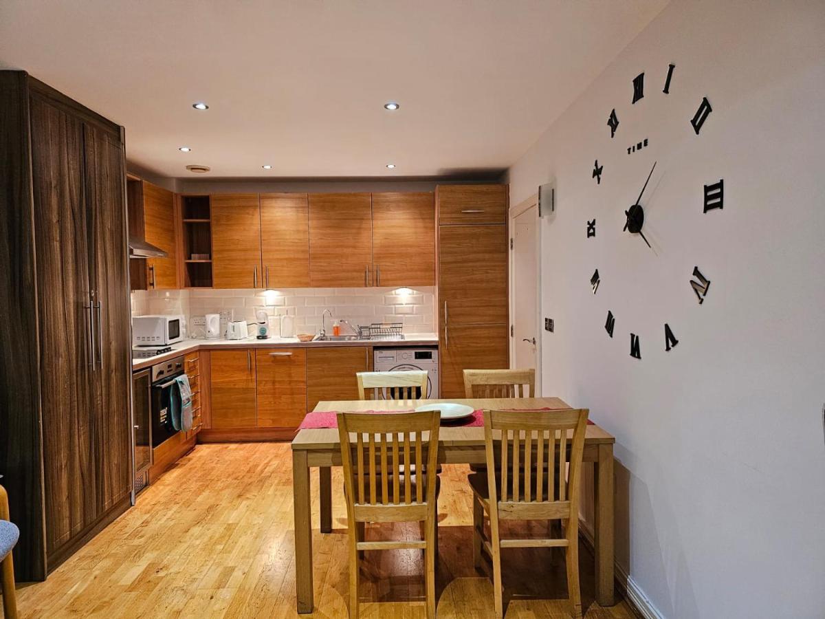 Cozy Flat Close To * London