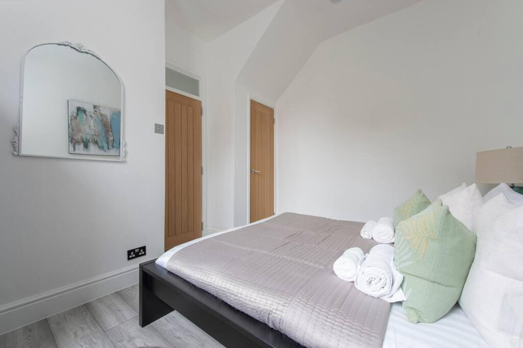 Stunning Notting Hill Not Active * London