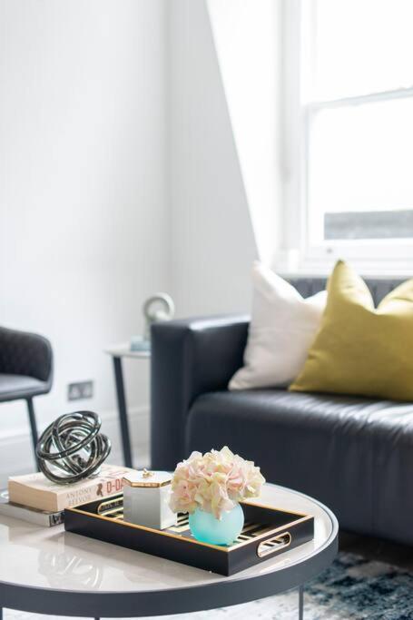 Apartment Stunning Notting Hill Not Active *