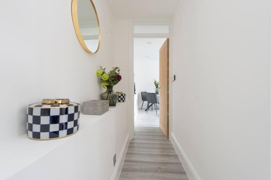 Apartment Stunning Notting Hill Not Active *