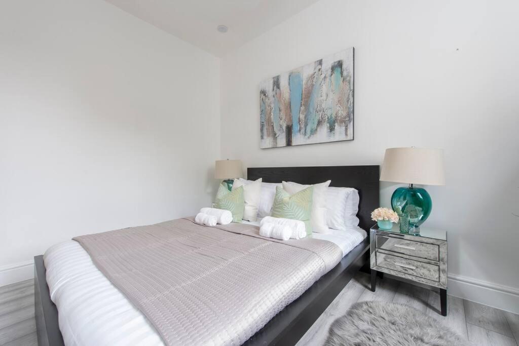 Stunning Notting Hill Not Active * London