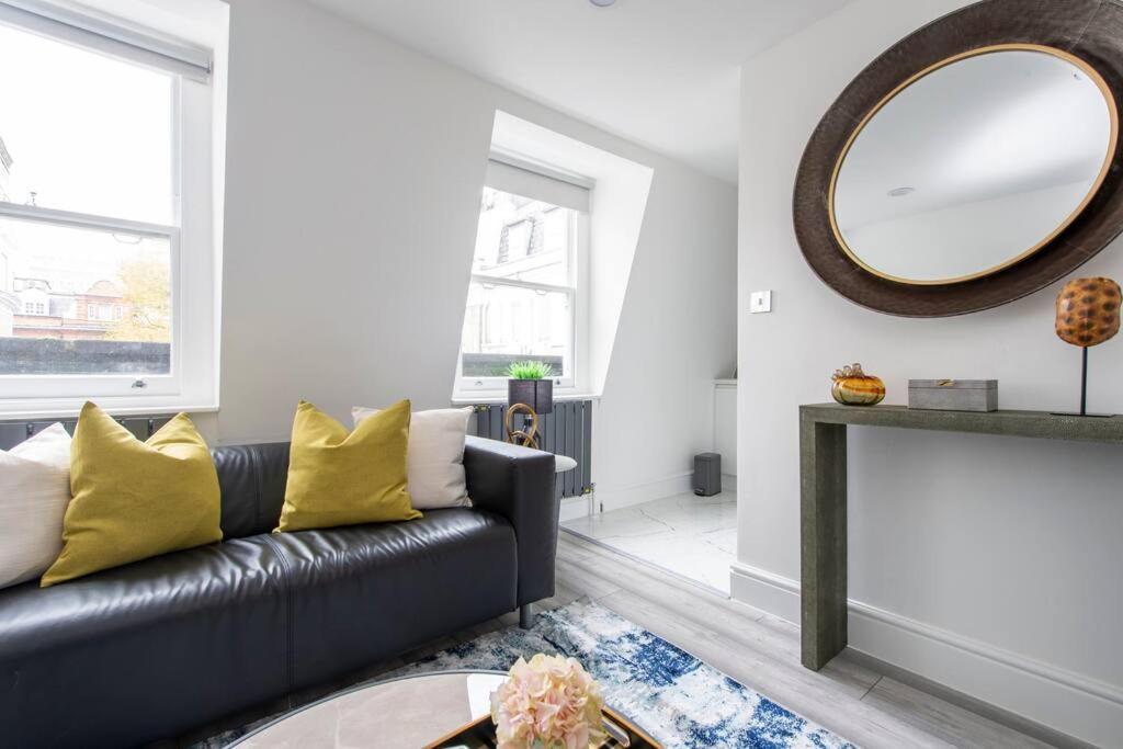 Apartment Stunning Notting Hill Not Active *