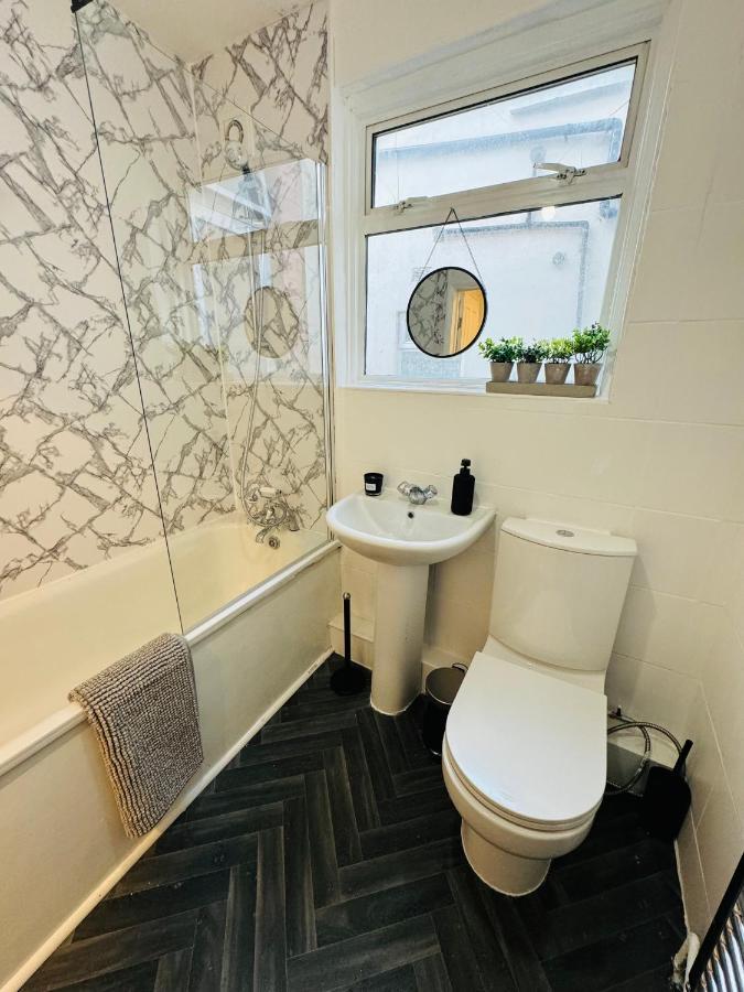Holiday home 2 Bedrooms House Near Central