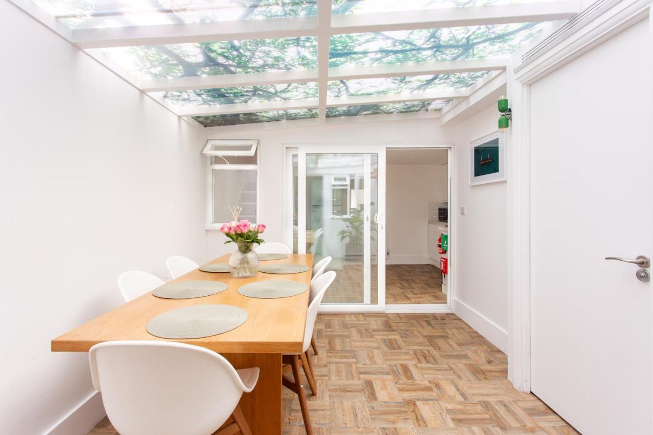 2 Bedroom In Covent Garden Sleeps 6 London