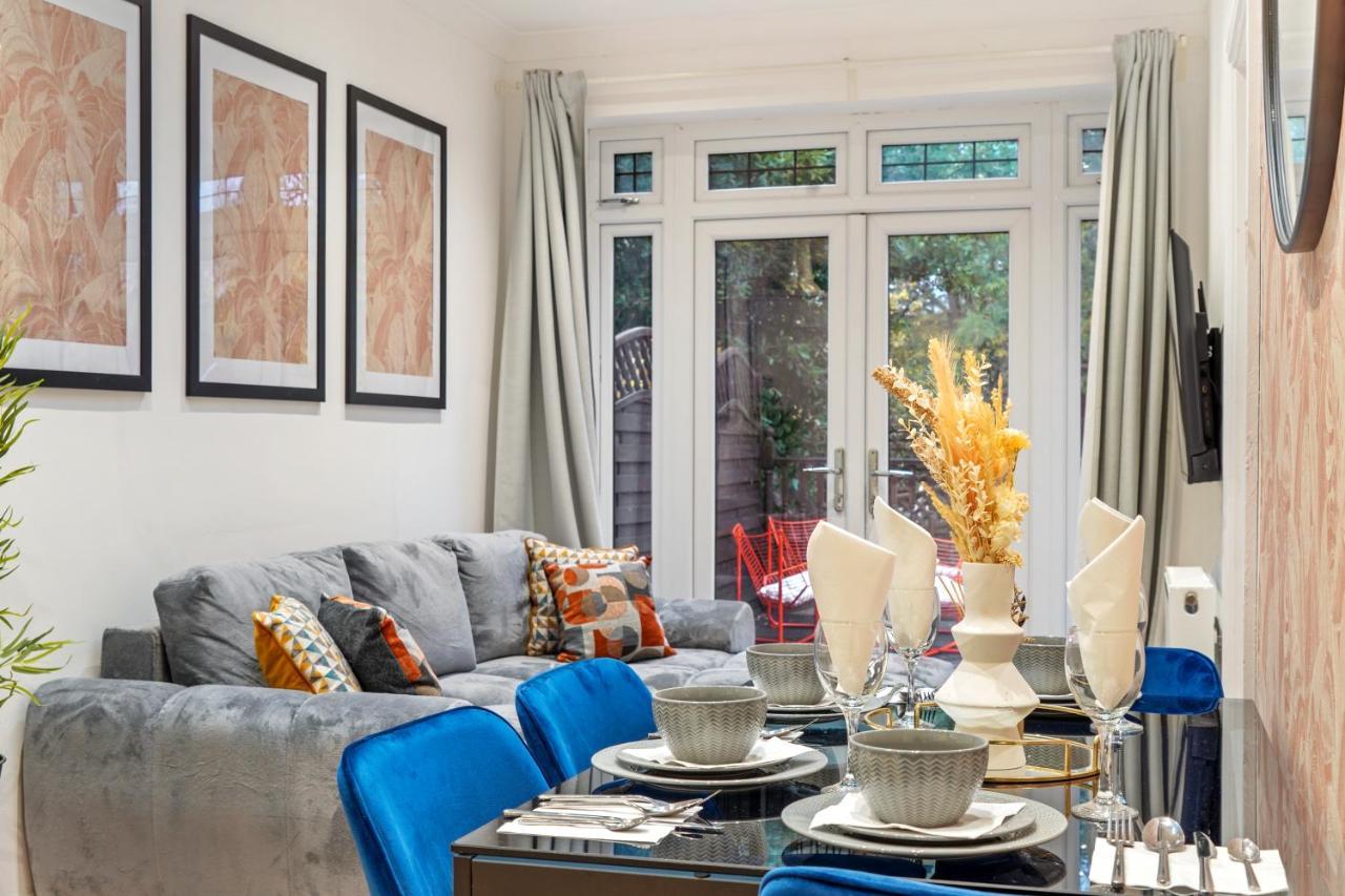 Stunning 3-bedroom In - Sleeps 8 * London