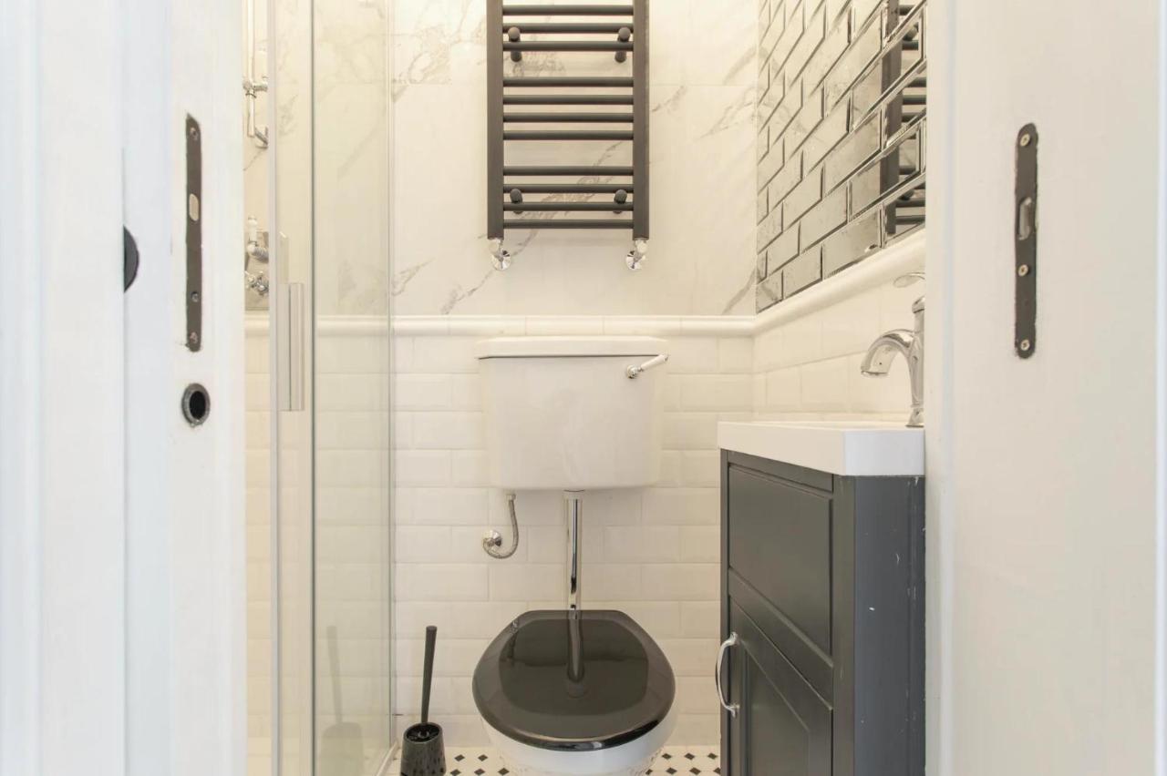 Stunning 4-bed In London-parking & Garden Apartamento Londres