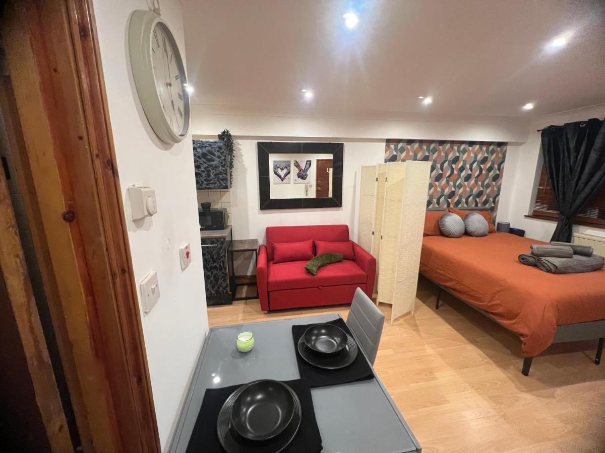 Nice Studioflat In Apartment *