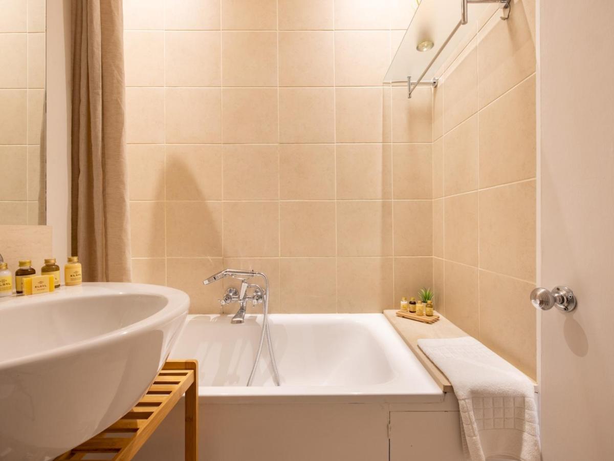Apartamento Pass The Keys Gorgeous With Access To A Private Garden *