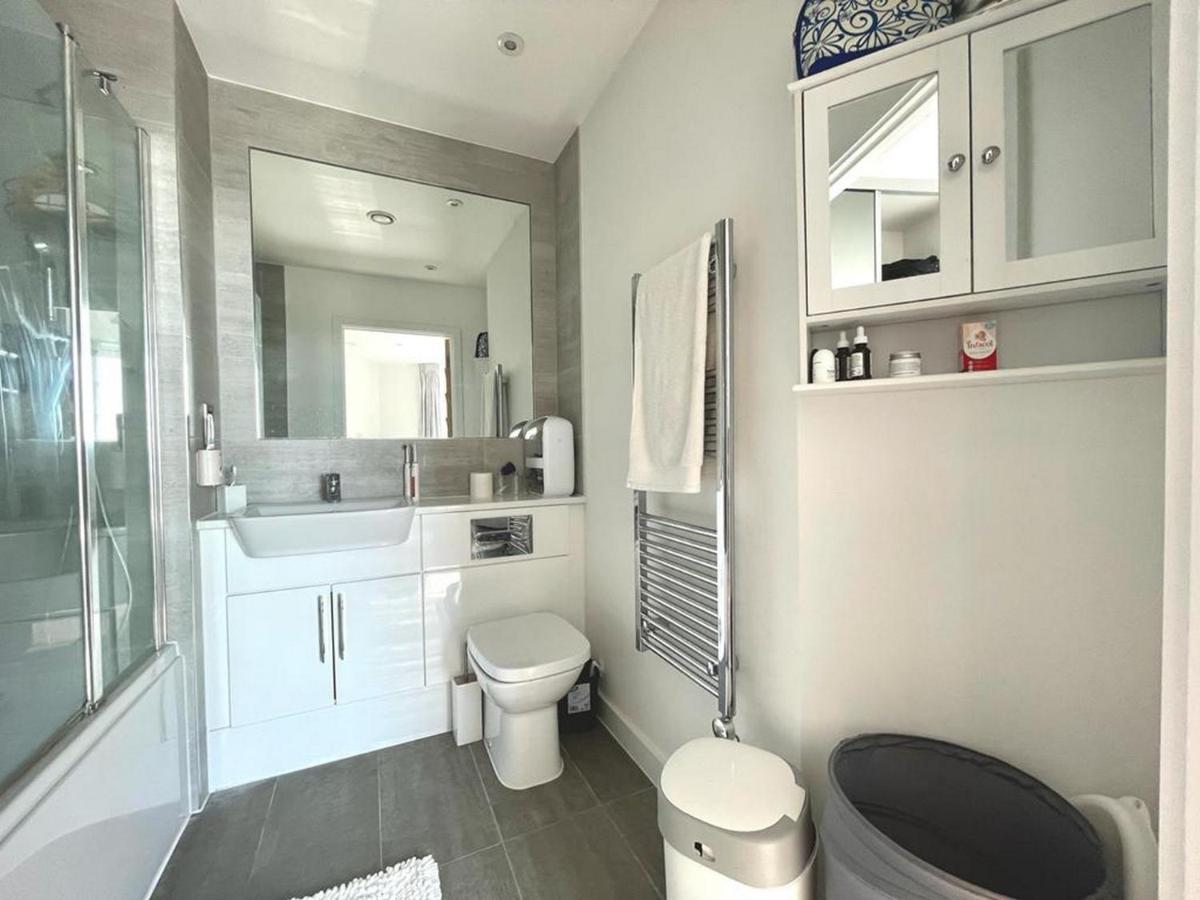 Apartment Stylish 1-bedroom With Stunning Views *