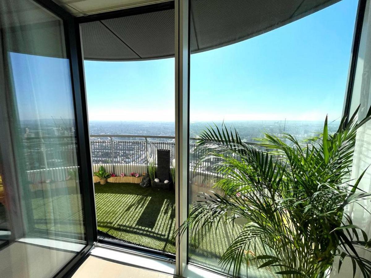 Apartment Stylish 1-bedroom With Stunning Views