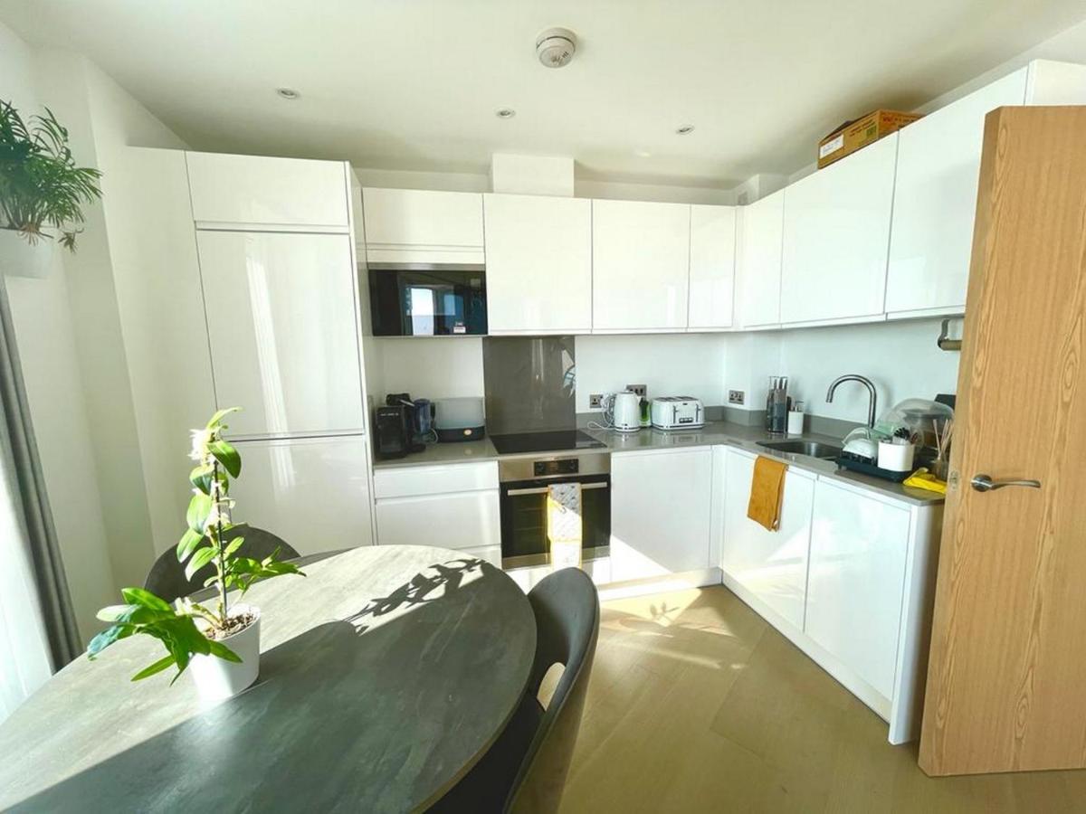 Apartment Stylish 1-bedroom With Stunning Views *