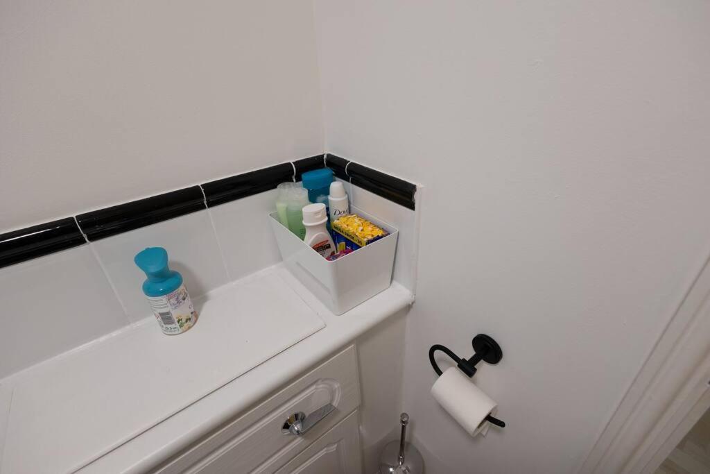 Morden Apartment, By The Sea With Free Parking Apartamento