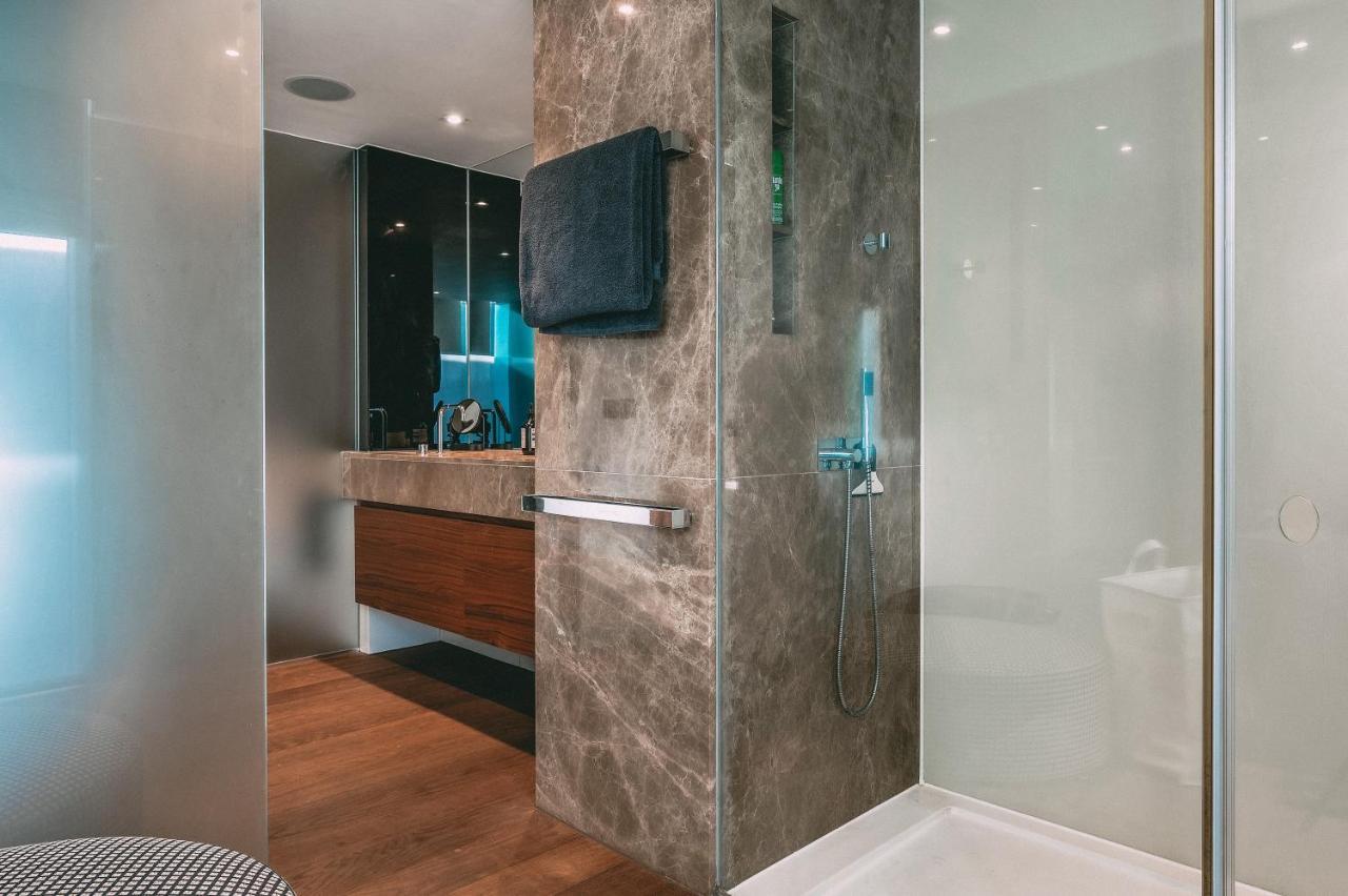 Immaculate 2-bed Loft In * London