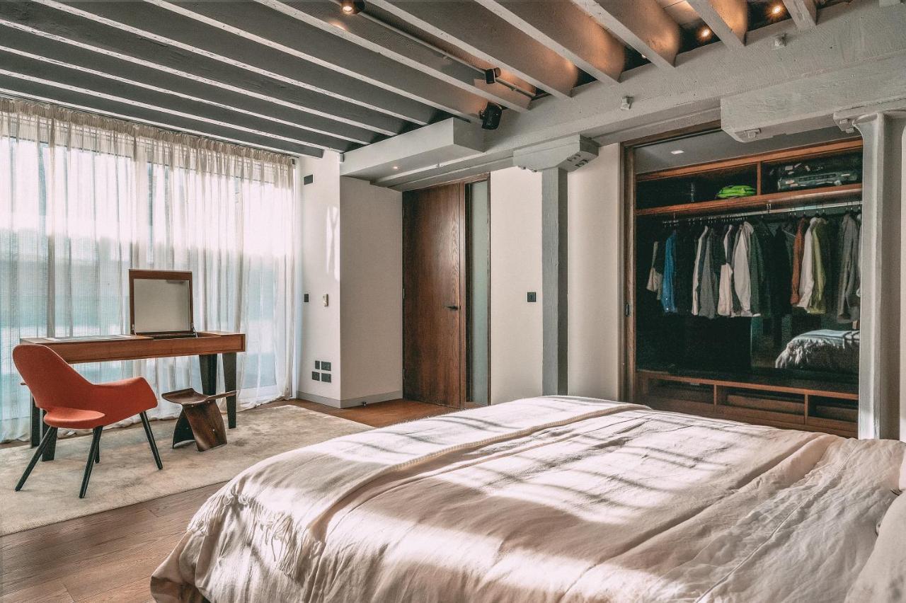 Immaculate 2-bed Loft In *