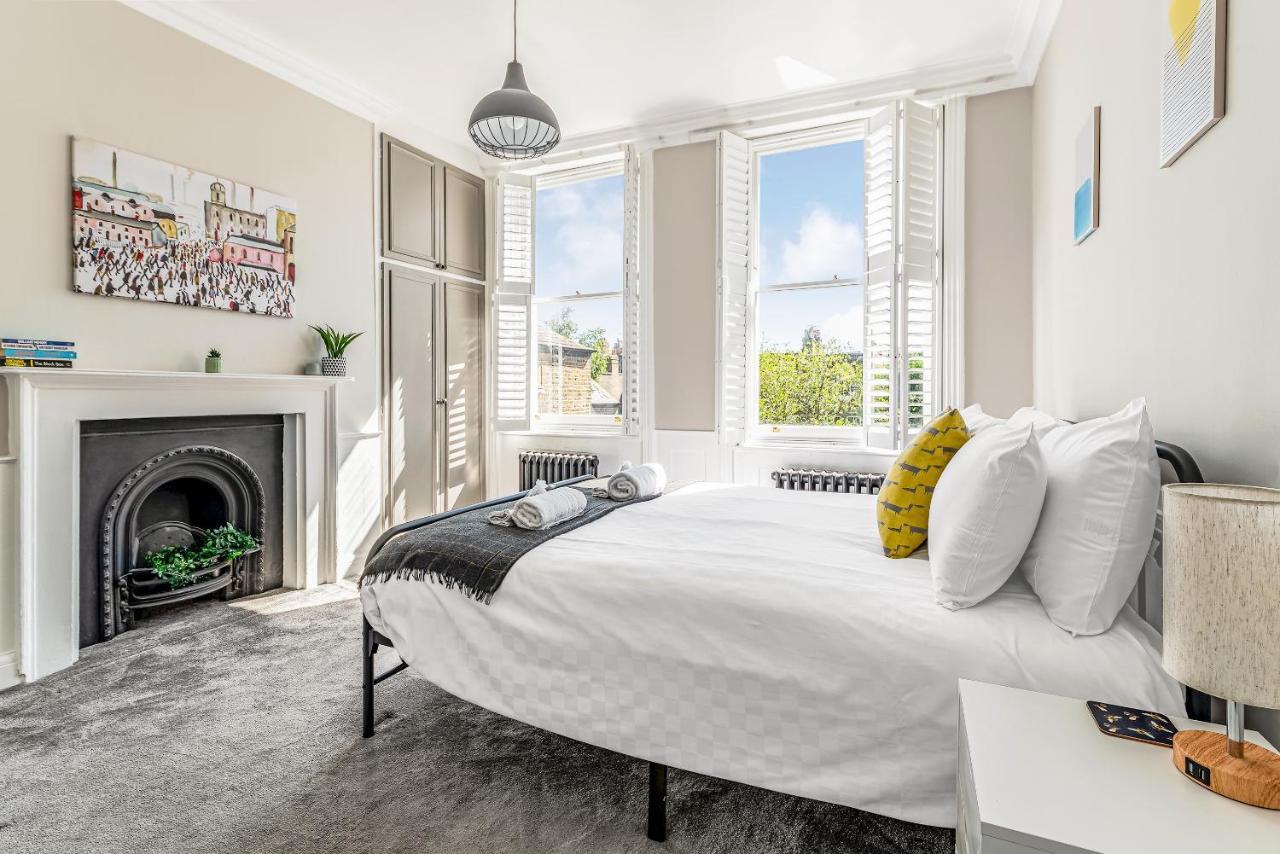 Pass The Keys Luxury Converted Victorian Flat In Leafy Highbury Apartment