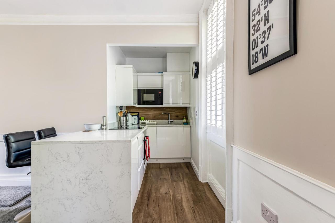 Pass The Keys Luxury Converted Victorian Flat In Leafy Highbury *