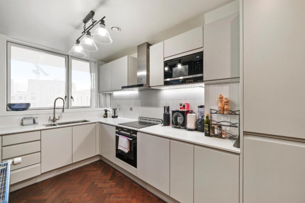 1 Bed Executive Near Kings Cross & Camden Free Wifi By Aparts Apartment London