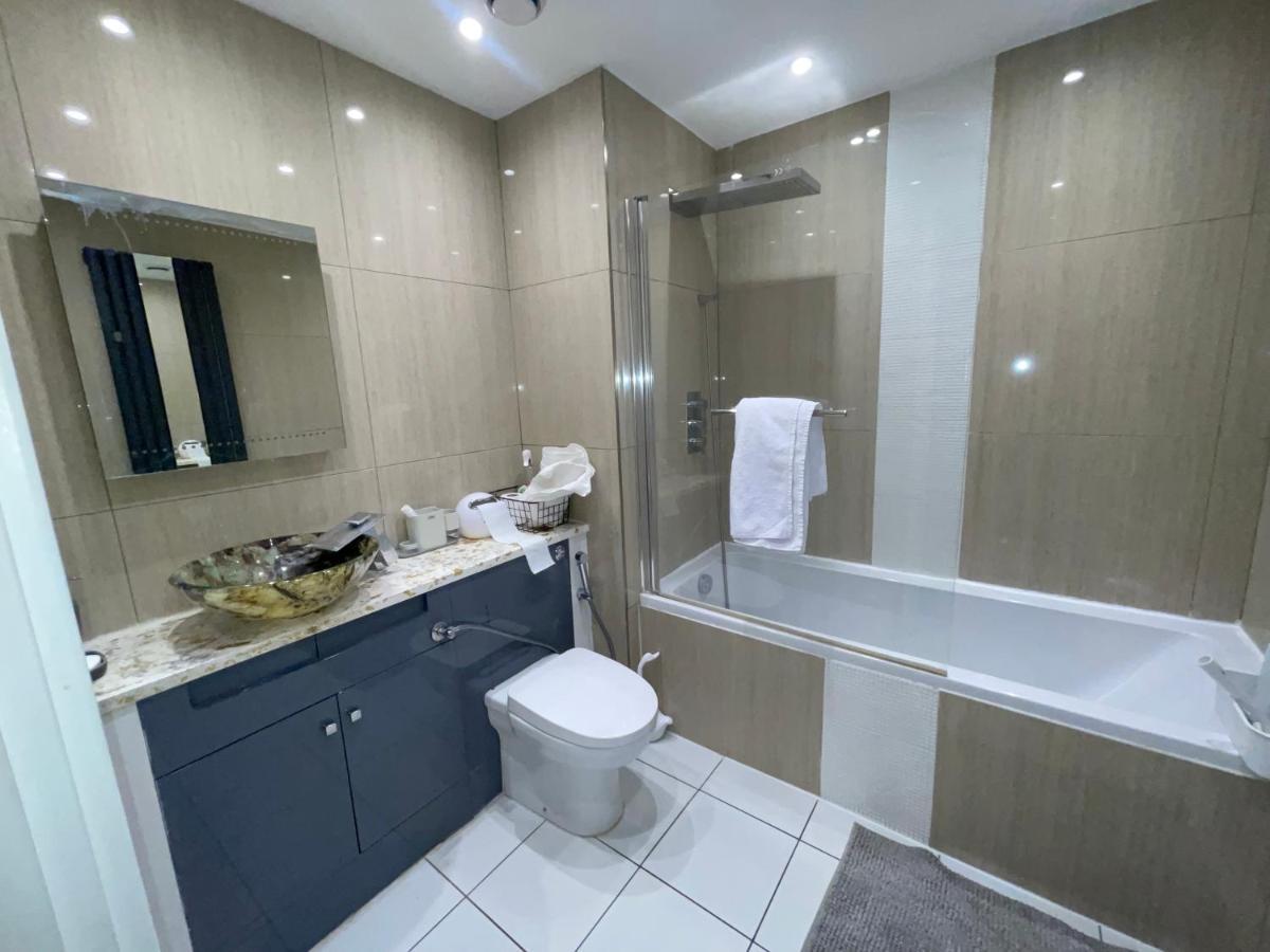Canary Wharf The Heart Of Apartment London