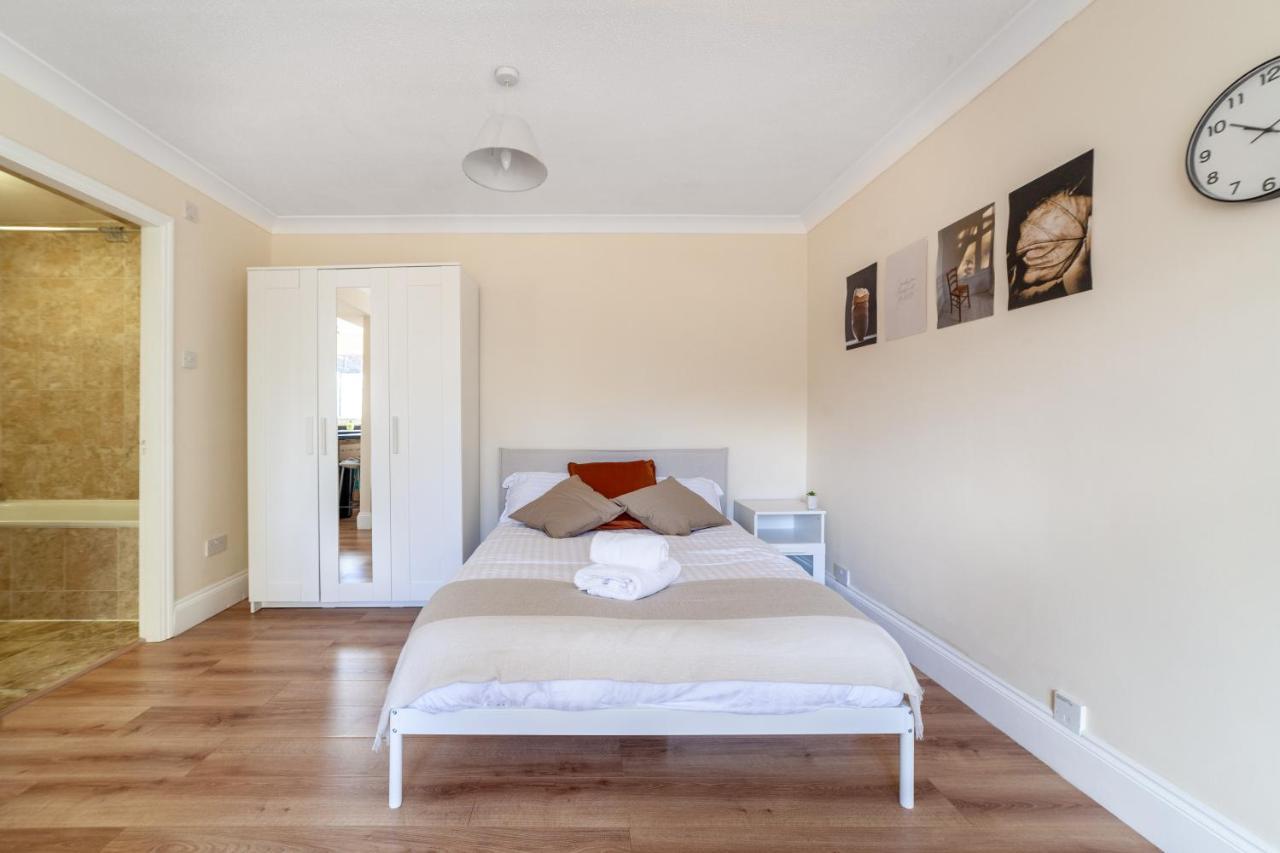 Lovely Flat In Wimbledon W/ Free Parking Apartamento