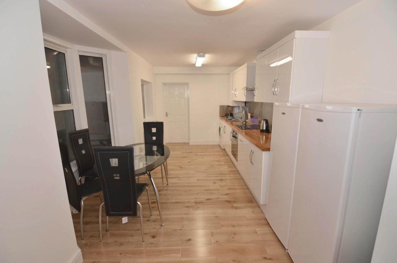 Cosy Near Canary Wharf & The O2 Casa de hóspedes Londres