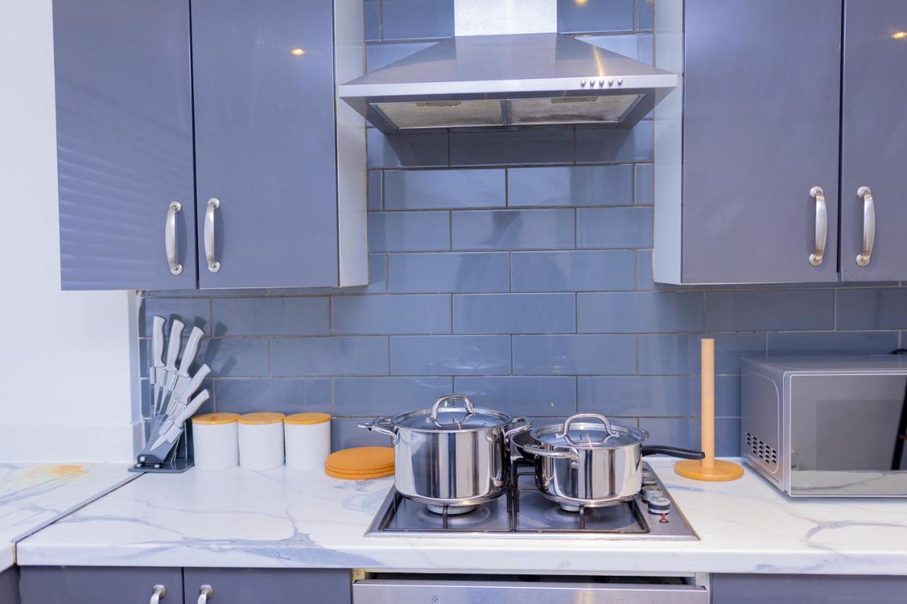 Apartment Elegant 3 Bed House In The Heart Of