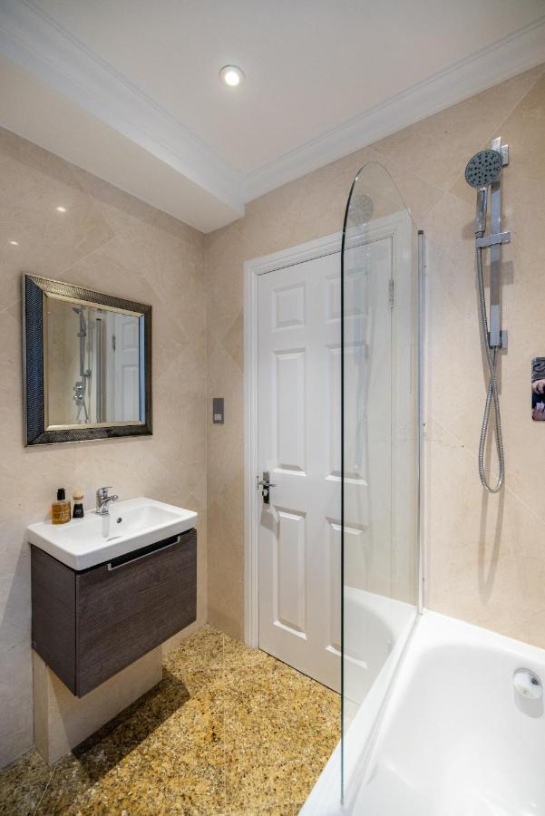 Apartment The Courtfield - Serviced *