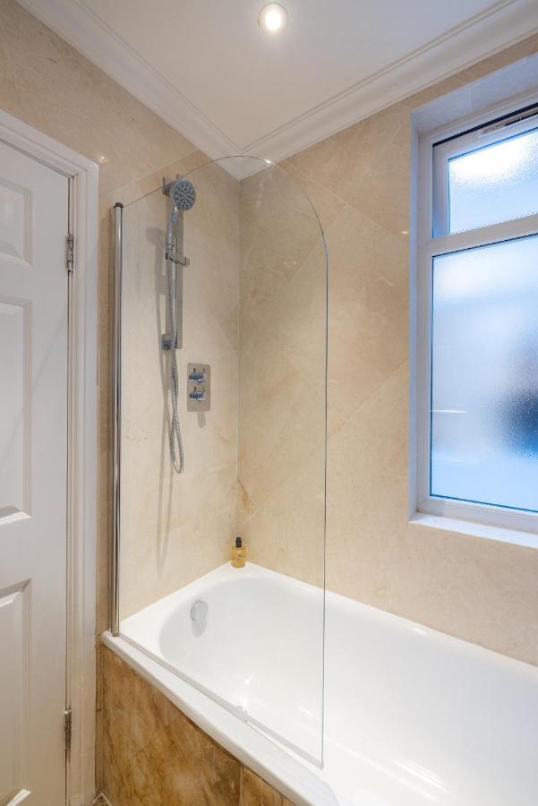 The Courtfield - Serviced * London